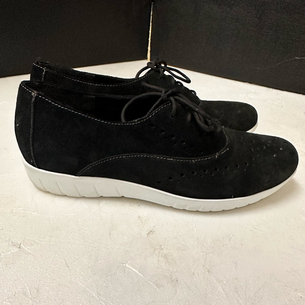 Women's Black Suede Lace-Up Shoes